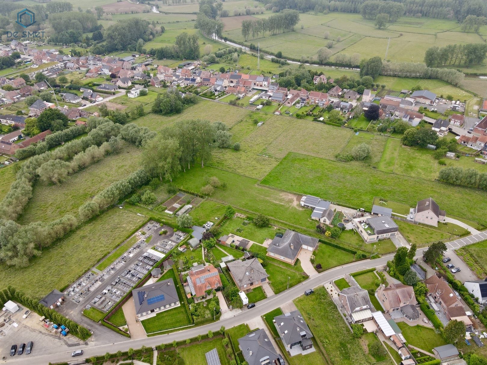 OPEN BEBOUWING IN ALLE PRIVACY EN GROEN MET 2,7 HECTARE GROND! foto 27