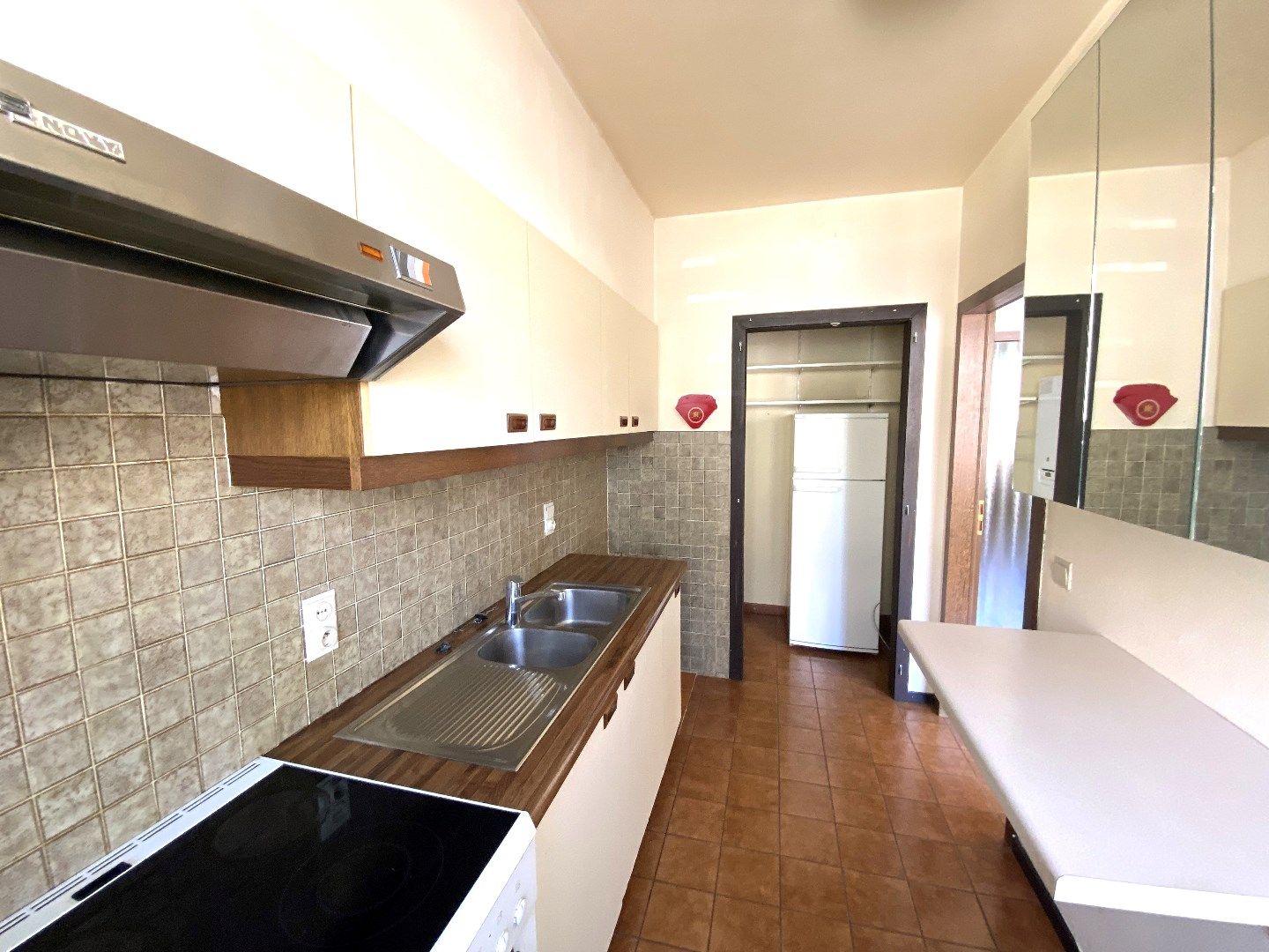 Appartement met 2 slpks. en garagebox foto 4