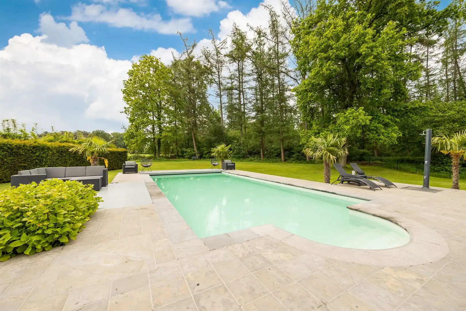 Woning met burelen, opslagruimte en een prachtige tuin! foto 23