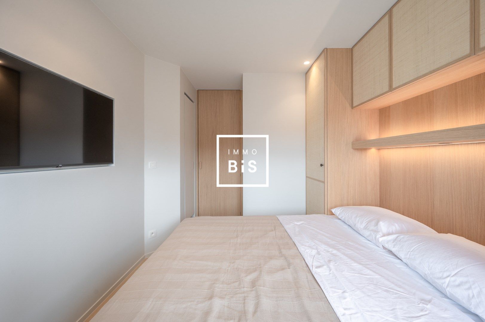 Luxueus gerenoveerd appartement centraal gelegen op enkele stappen van de zeedijk foto 20
