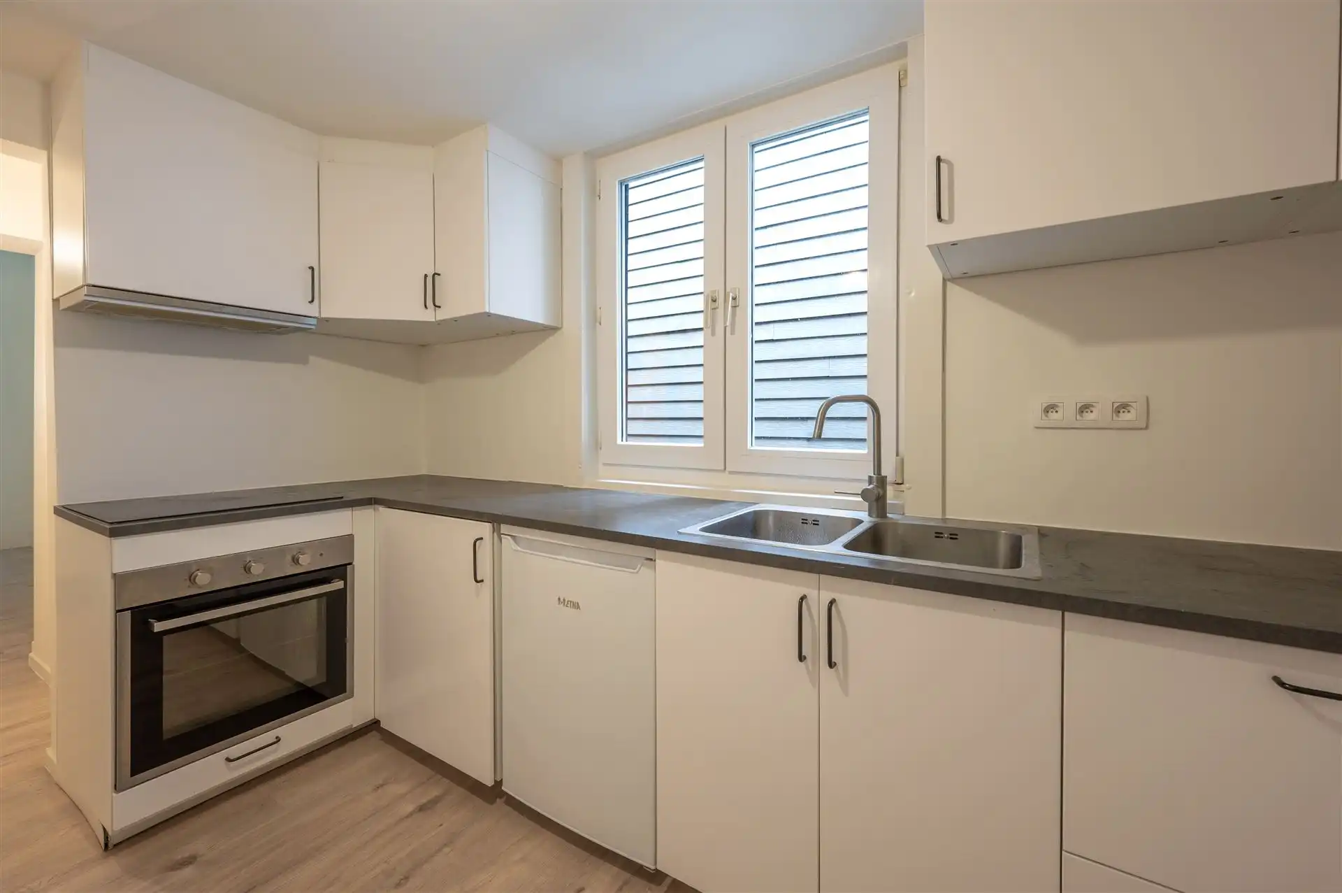 Ruime, volledig gerenoveerde herenwoning met 6 kamers foto 14