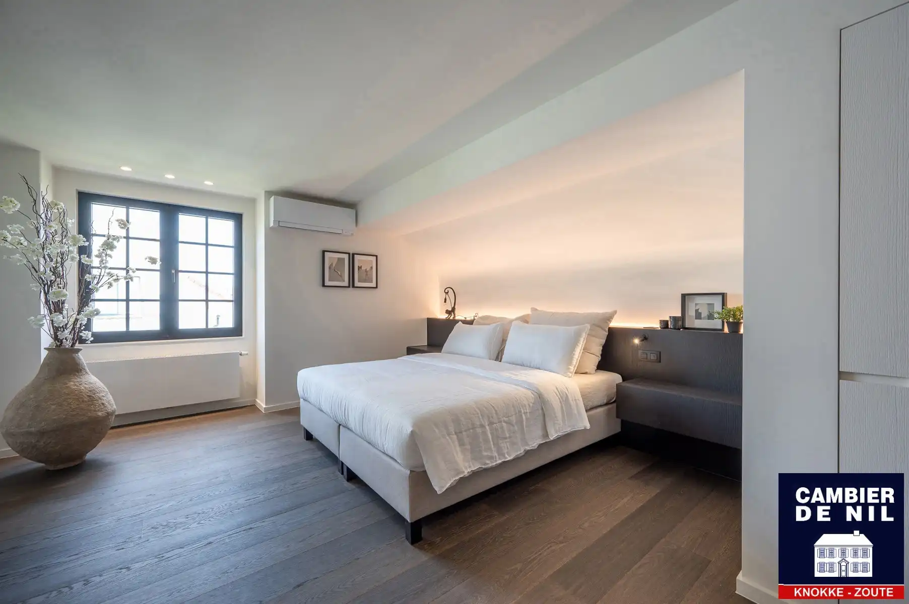 Ruime, volledig gerenoveerde villa aan de rand van het Zoute foto 14