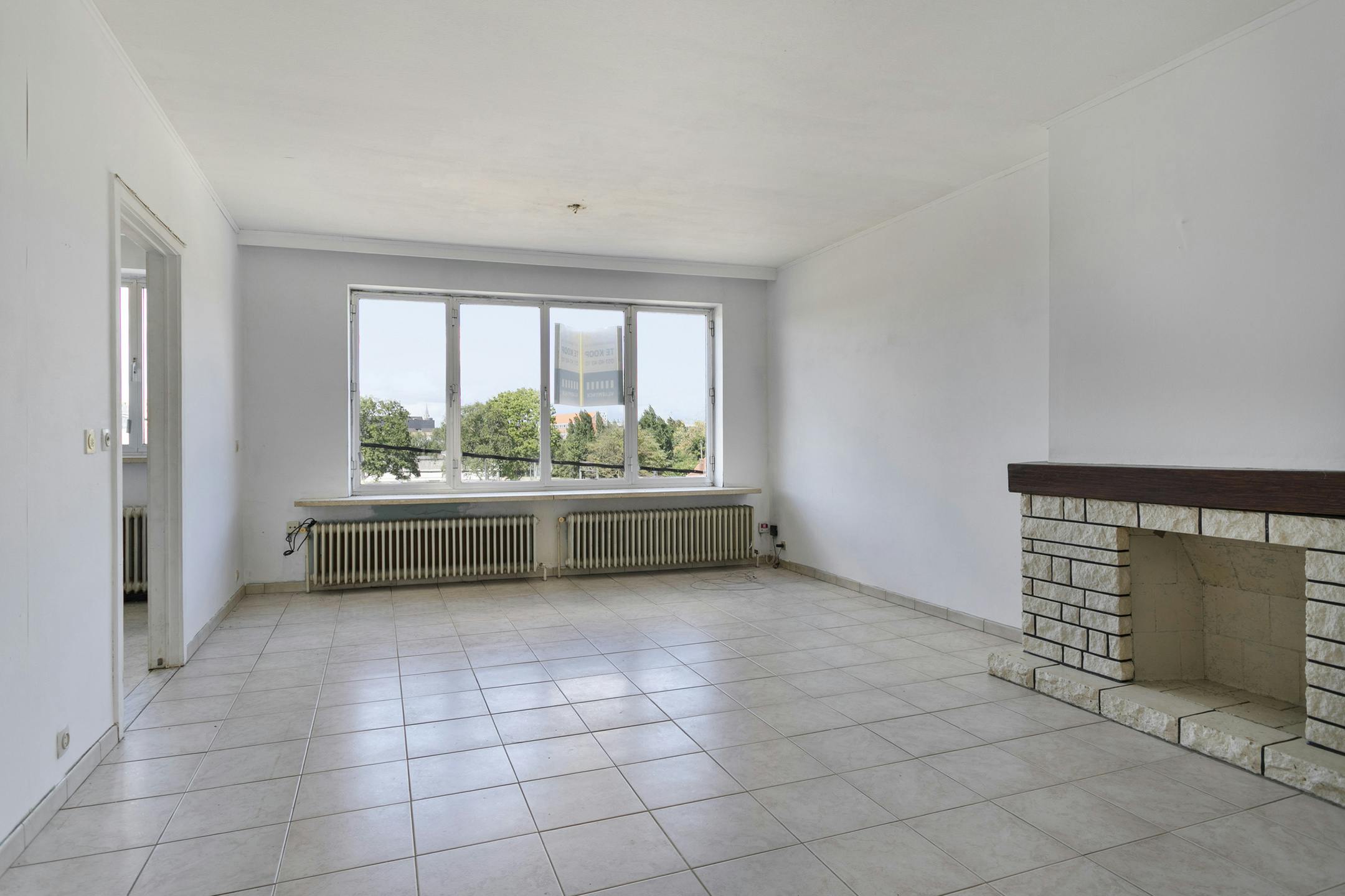 Te renoveren appartement te Roeselare  foto 3