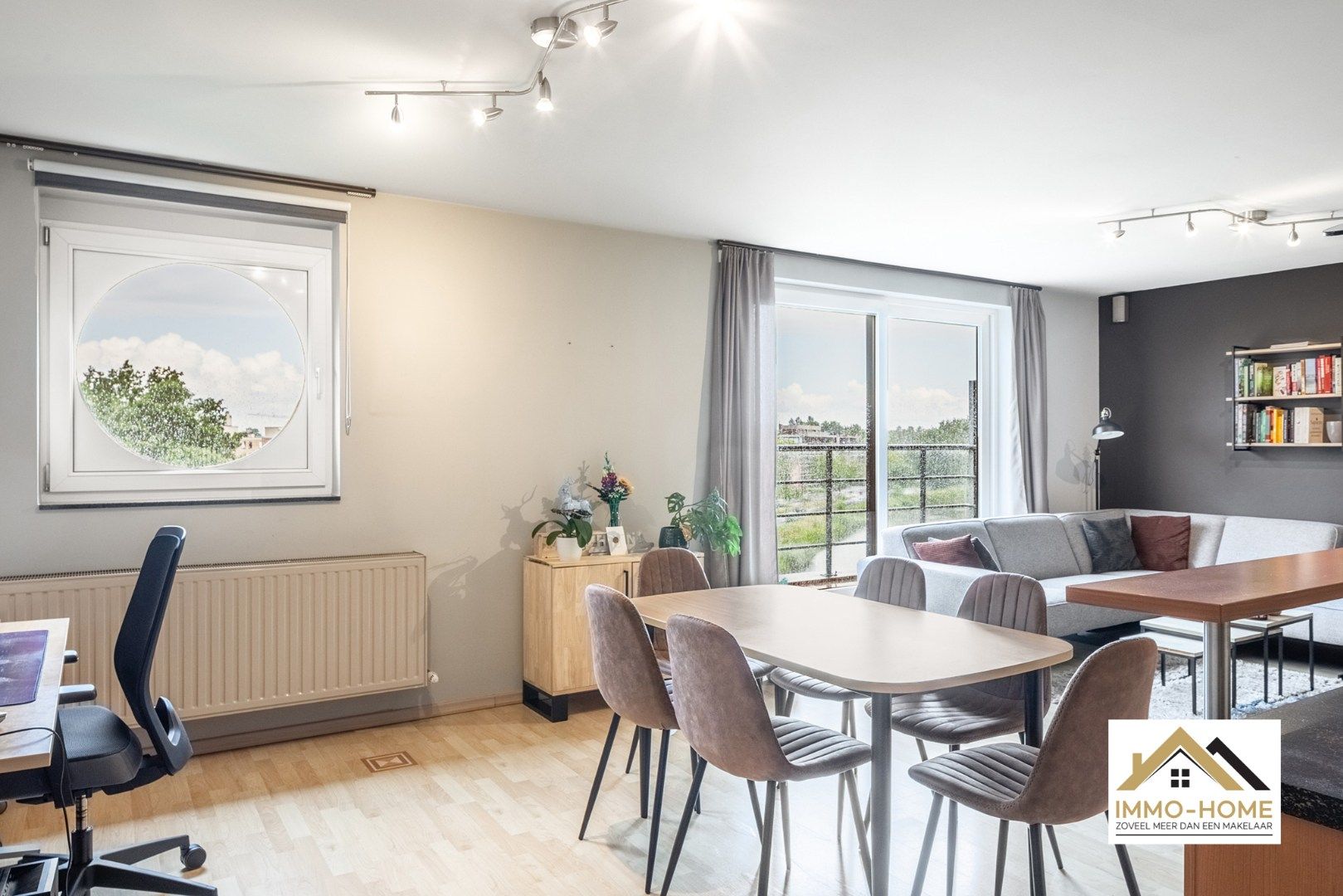 Lichtrijk instapklaar appartement op topligging Lokeren foto 9