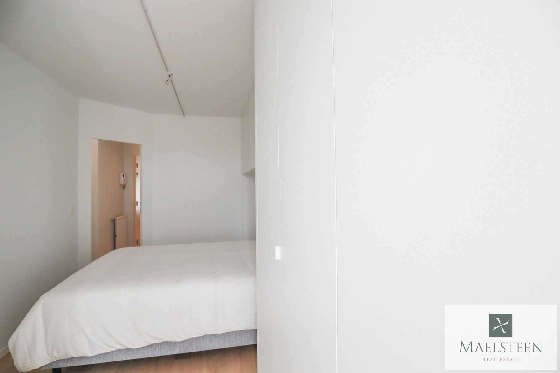 Design appartement op de Lippenslaan te Knokke-Heist foto 10