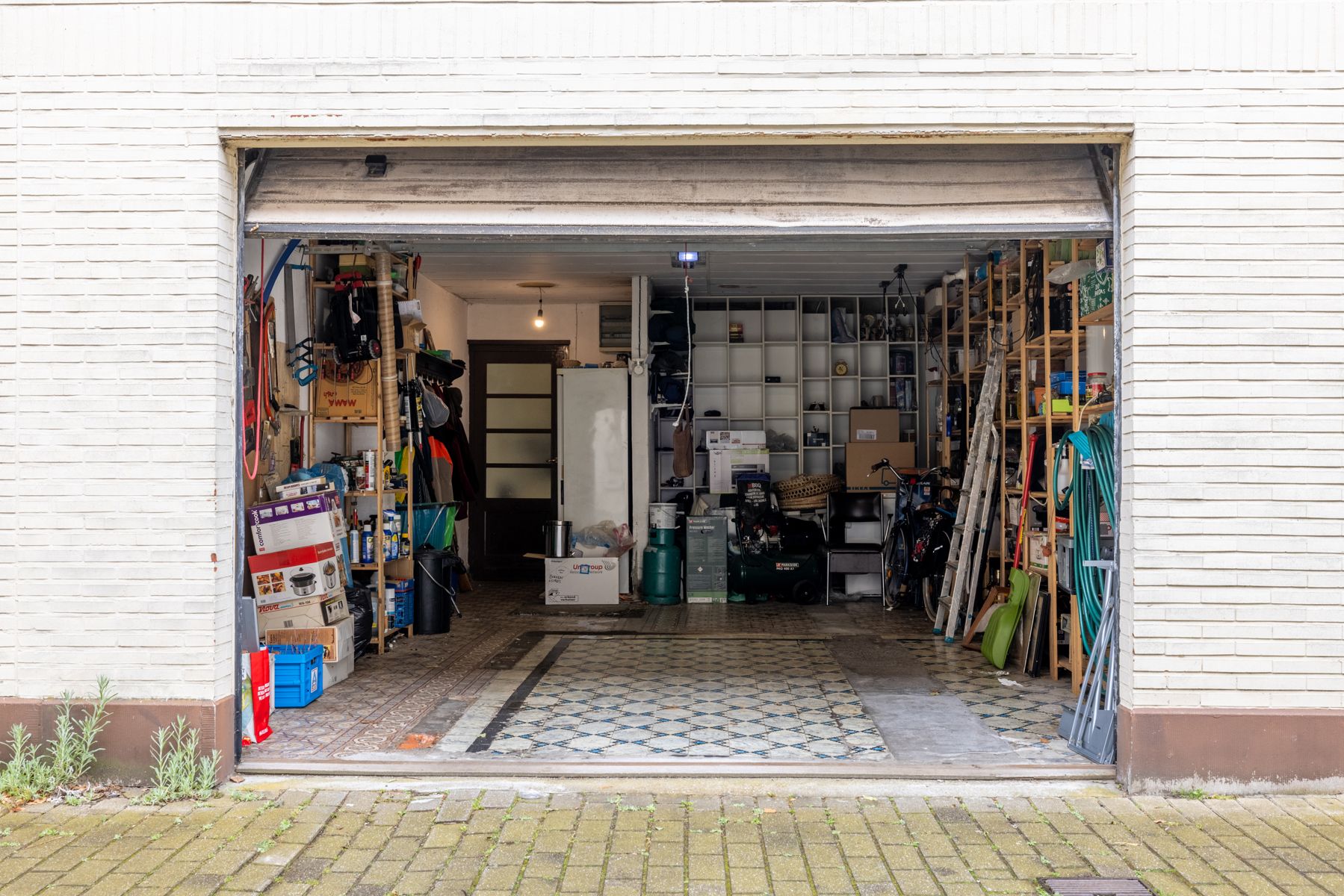 Woning met 5 slaapkamers, garage en tuin foto 22