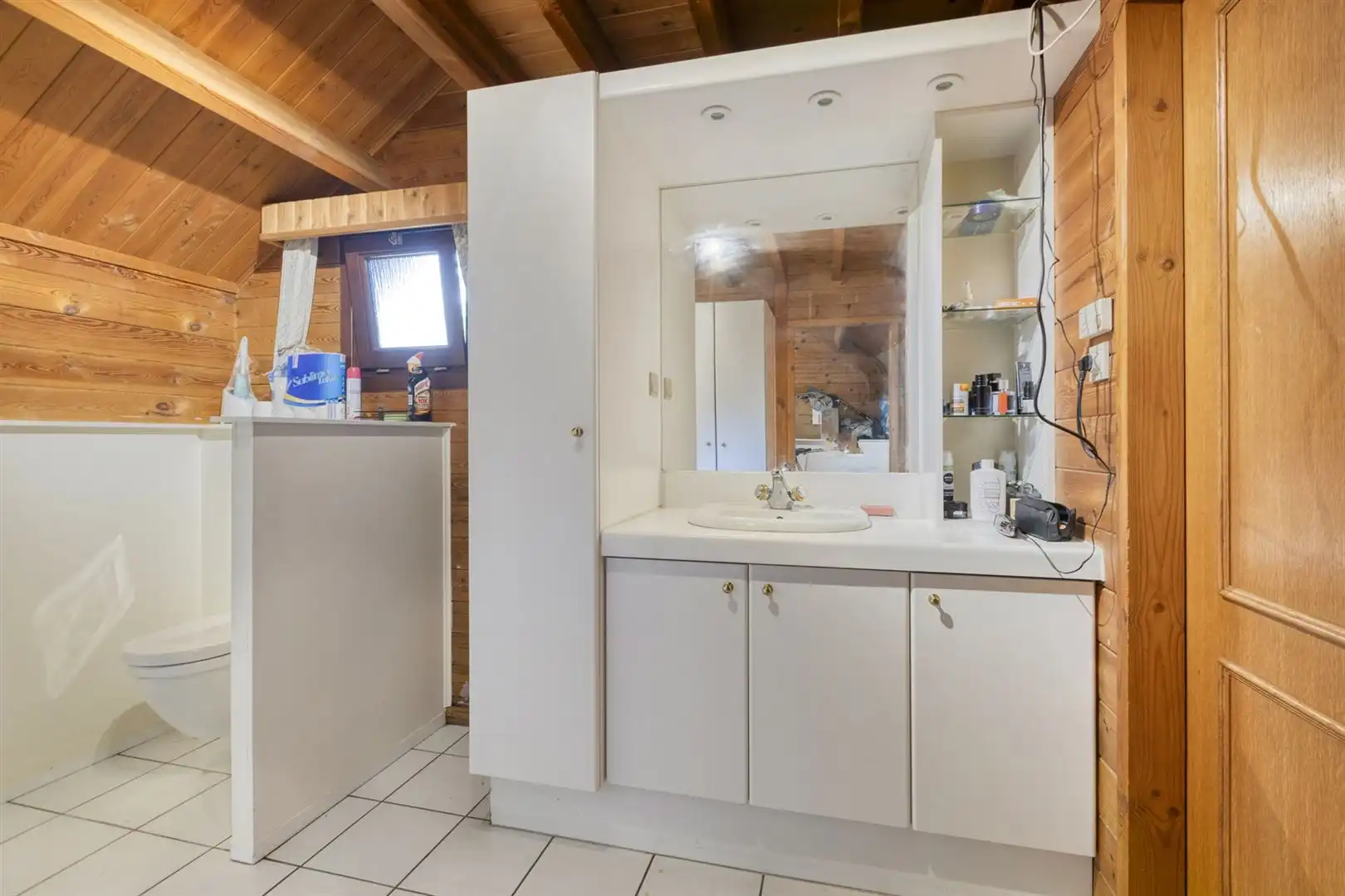 TE KOOP: Woning met magazijn te Heusden-Zolder!  foto 8