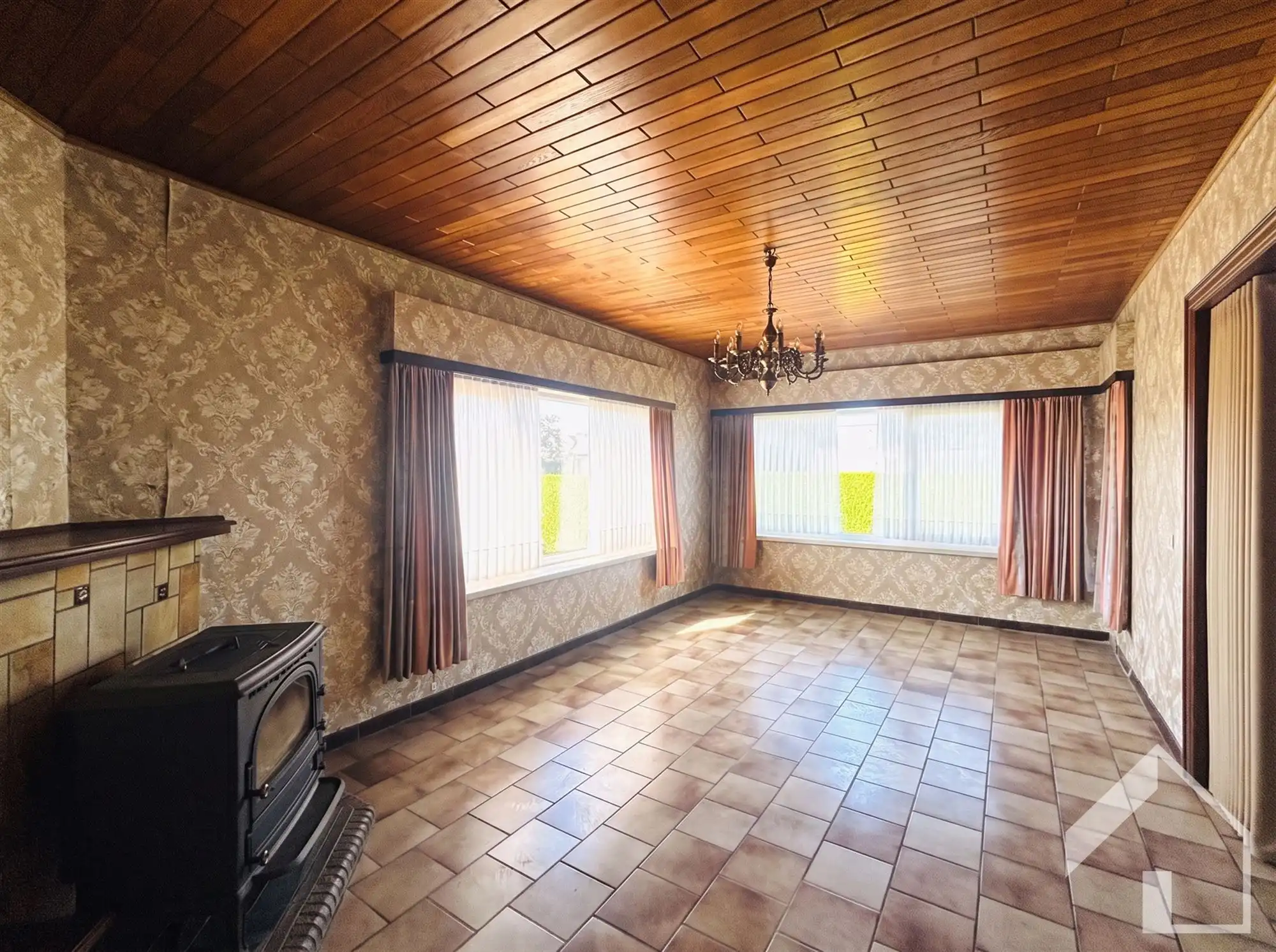 Te renoveren woning op een perceel van 1984m2 foto 5