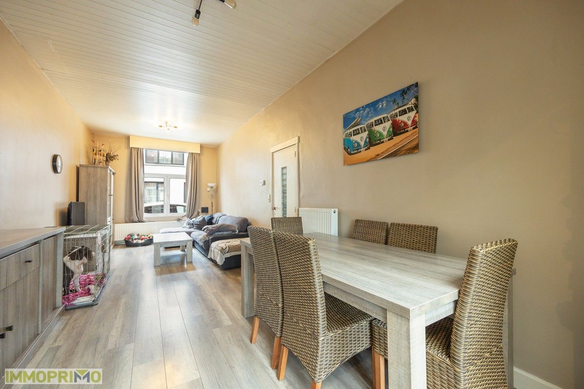 Charmante woning met 3 slaapkamers en koer. foto 7