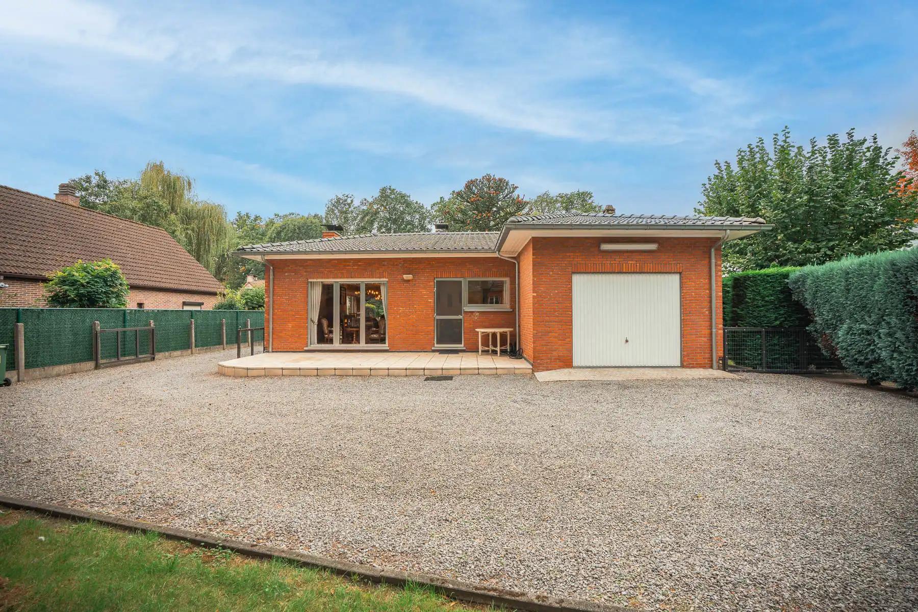 Rustig gelegen sfeervolle bungalow op een groen perceel foto 28