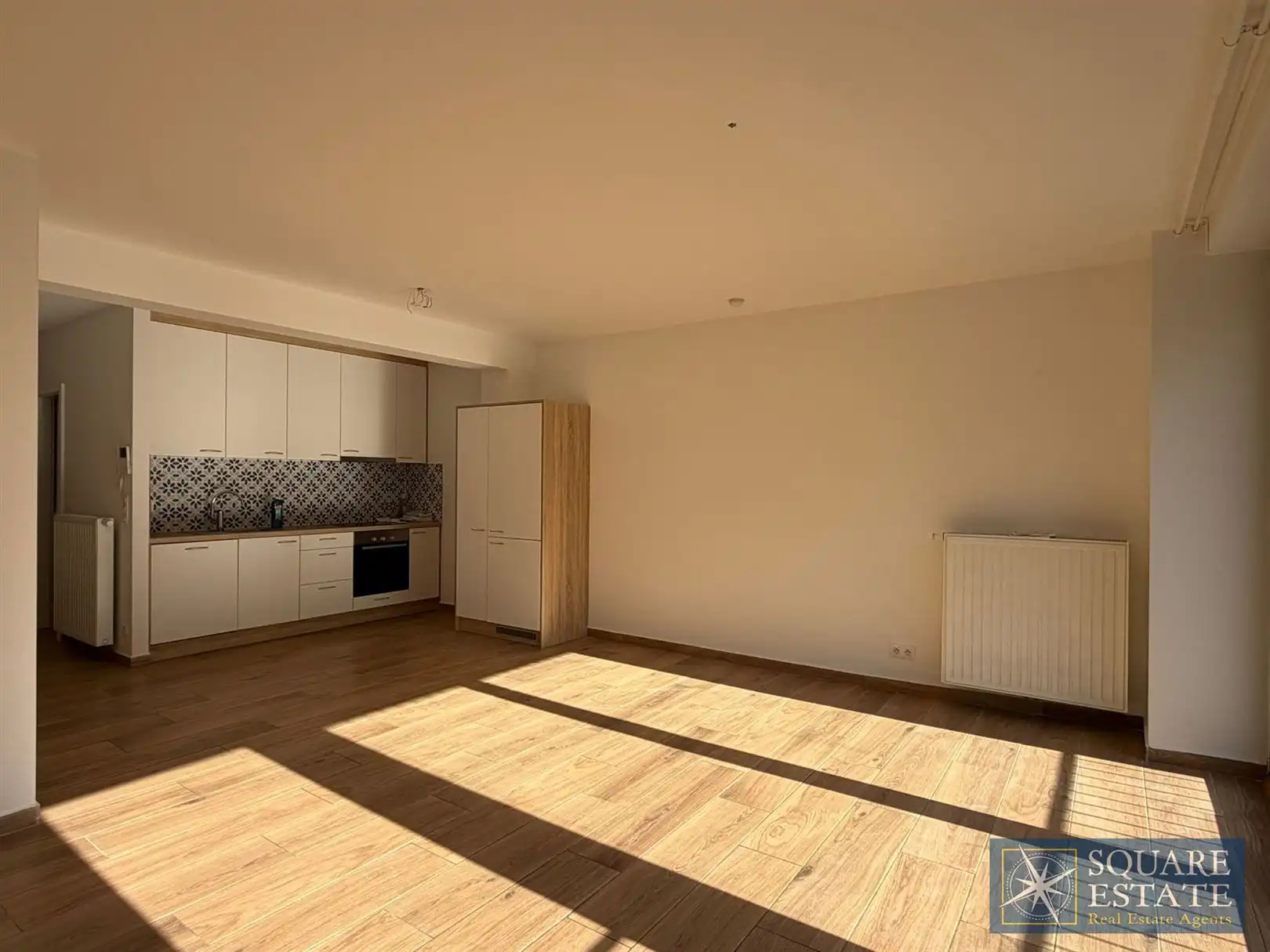 Studio(s) foto {{pictureIndex}}