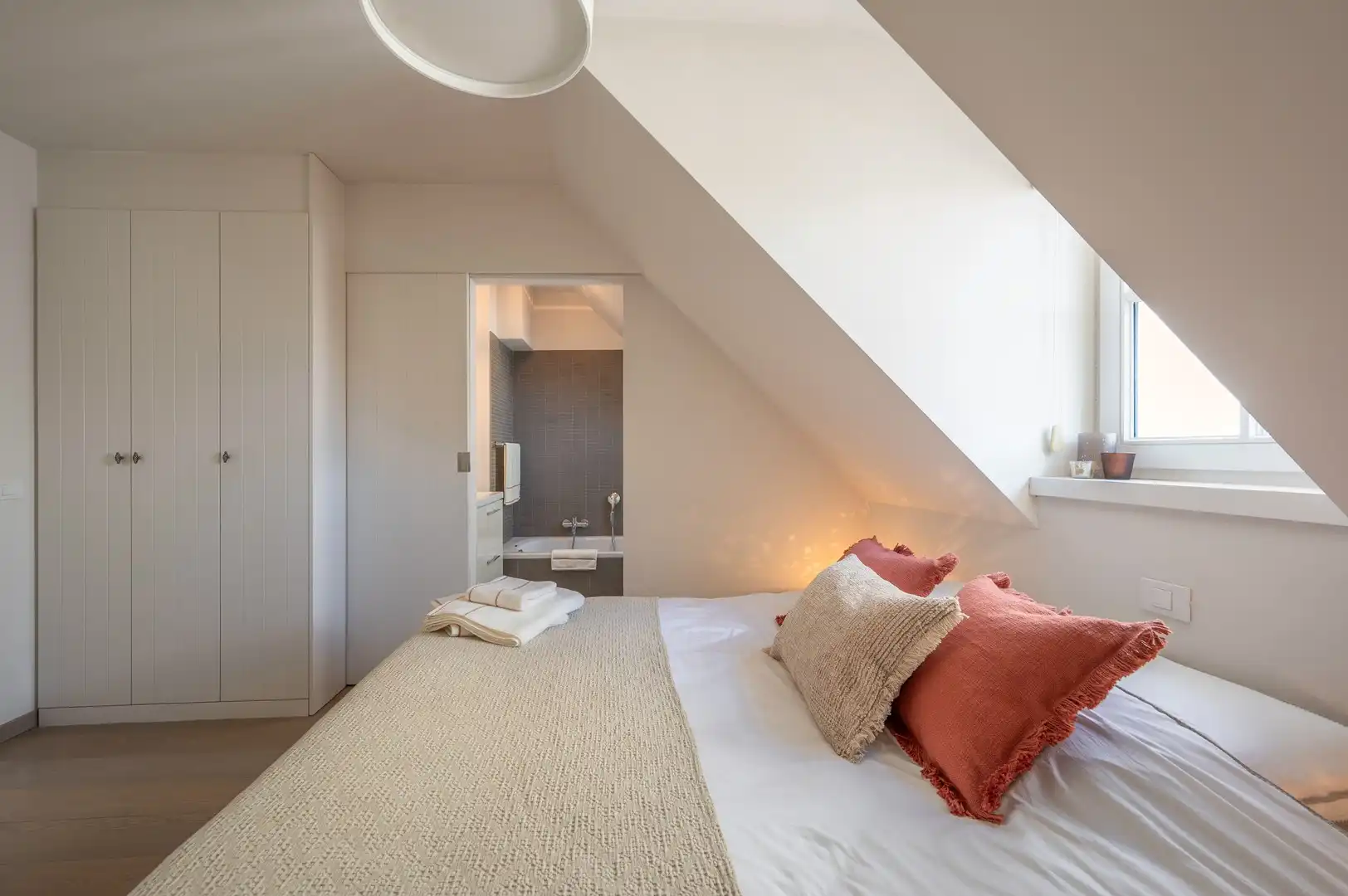 Subliem appartement met mooi zonneterras op wandelafstand van de winkels en het strand. foto 19