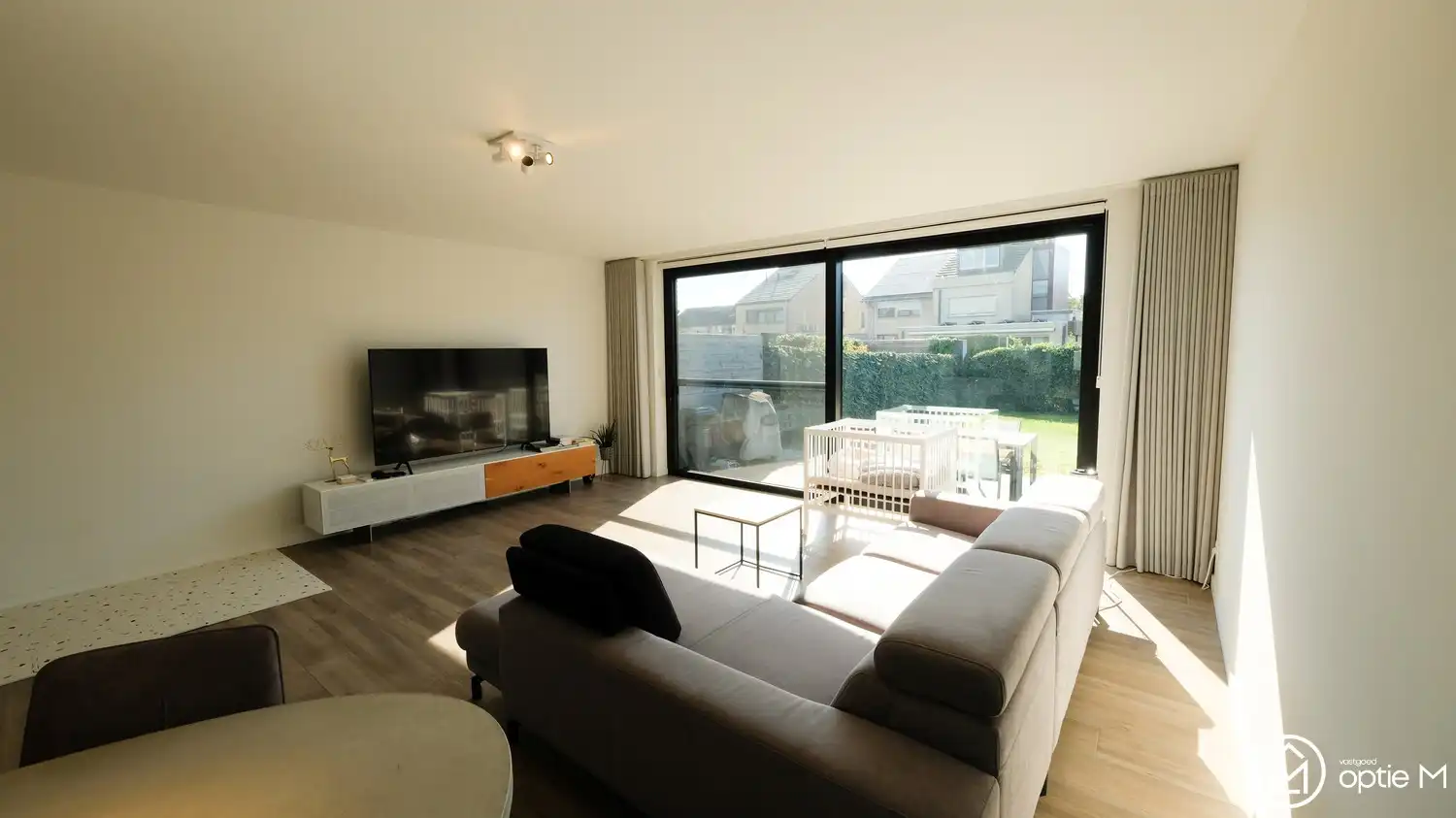 Stijlvol wonen in Hasselt: gezellige woning met 3 slaapkamers, tuin, garage en kelder te huur - ideale uitvalsbasis voor stedelijk leven in je eigen bubbel foto 9