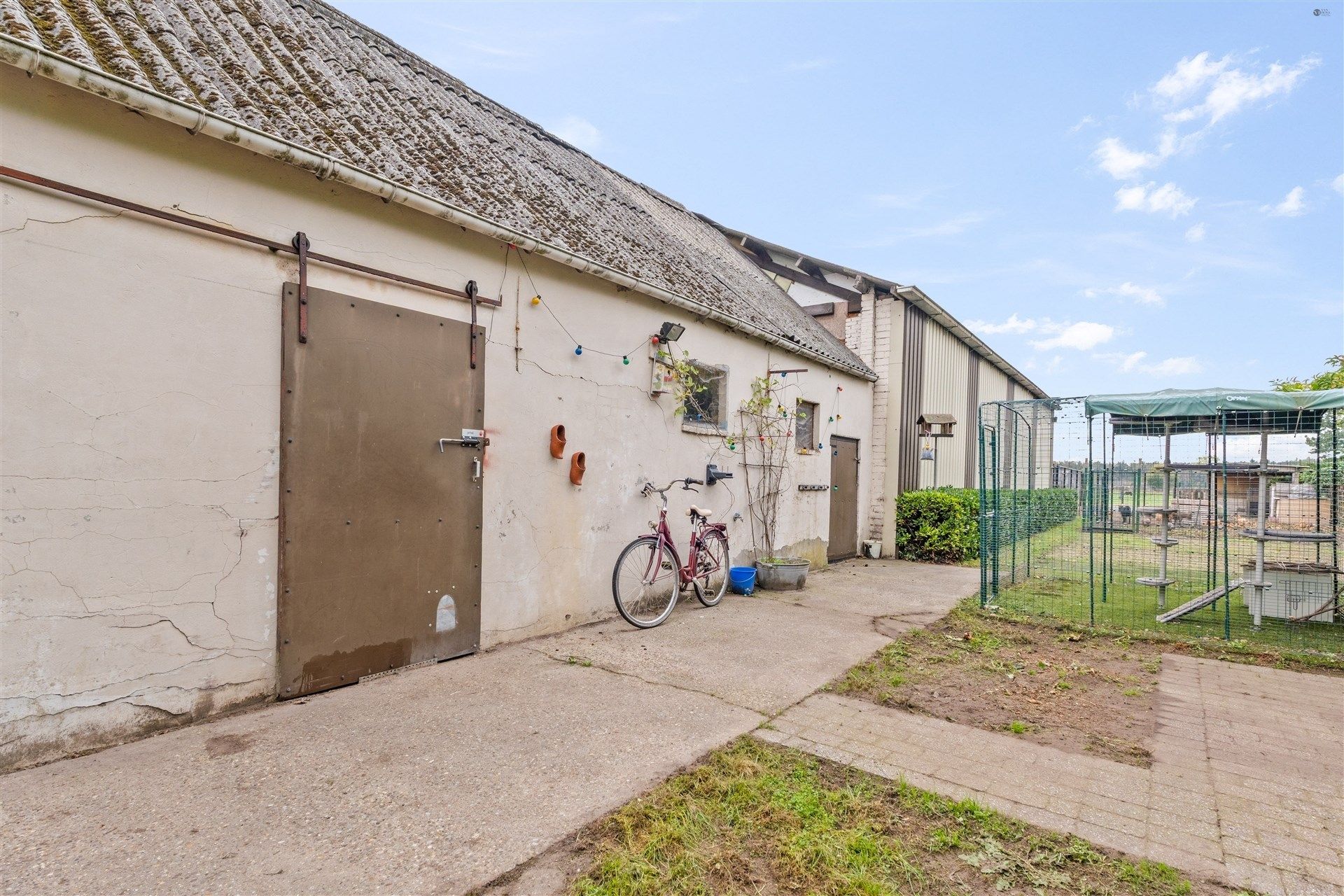 Open bebouwing + stallen op 11.268m² foto 22