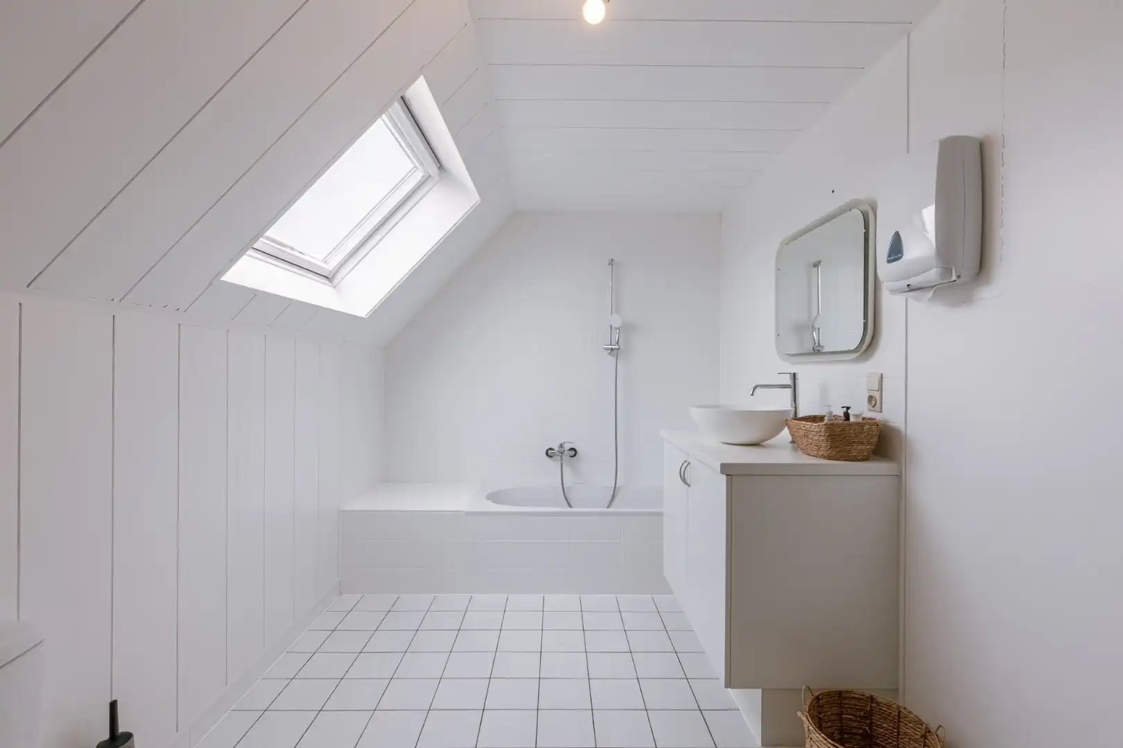 Commercieel gelegen kantoorgebouw  foto 25