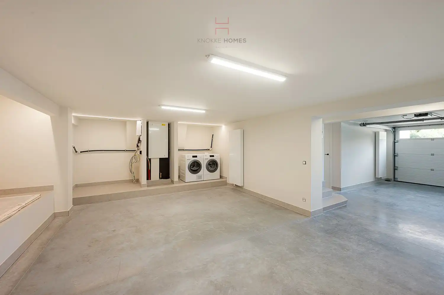 Uitzonderlijk gerenoveerde koppelvilla op topligging in Duinbergen foto 6