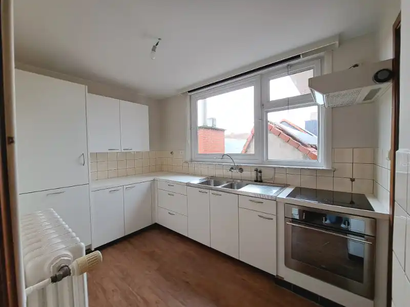 Ruim 3-slaapkamerappartement met 2 terrassen te huur in Sint-Andries Brugge foto 4