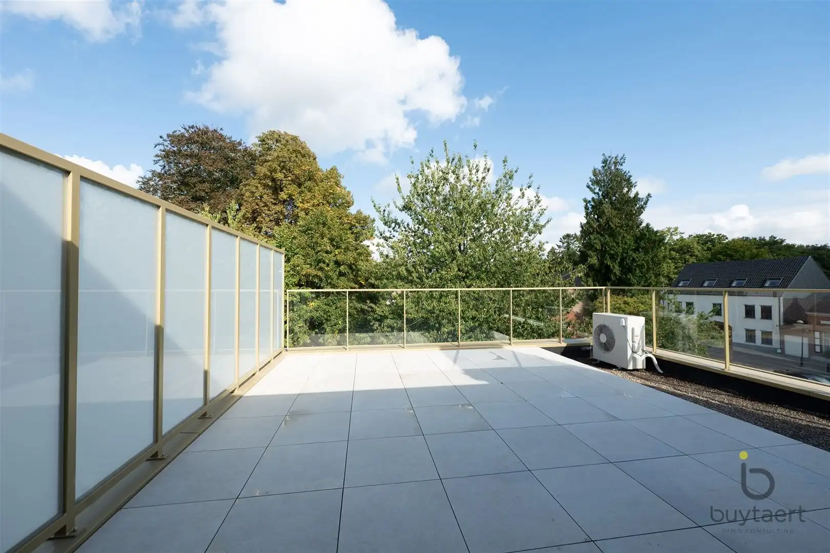 Beleef luxe, comfort en energiezuinigheid in een karaktervolle architectuur. foto 11