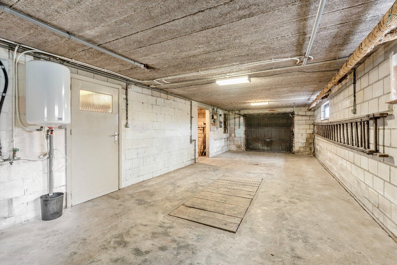  Te renoveren karakteristieke bungalow, 3 Slpk, ruime kelder met garage, op toplocatie foto 38