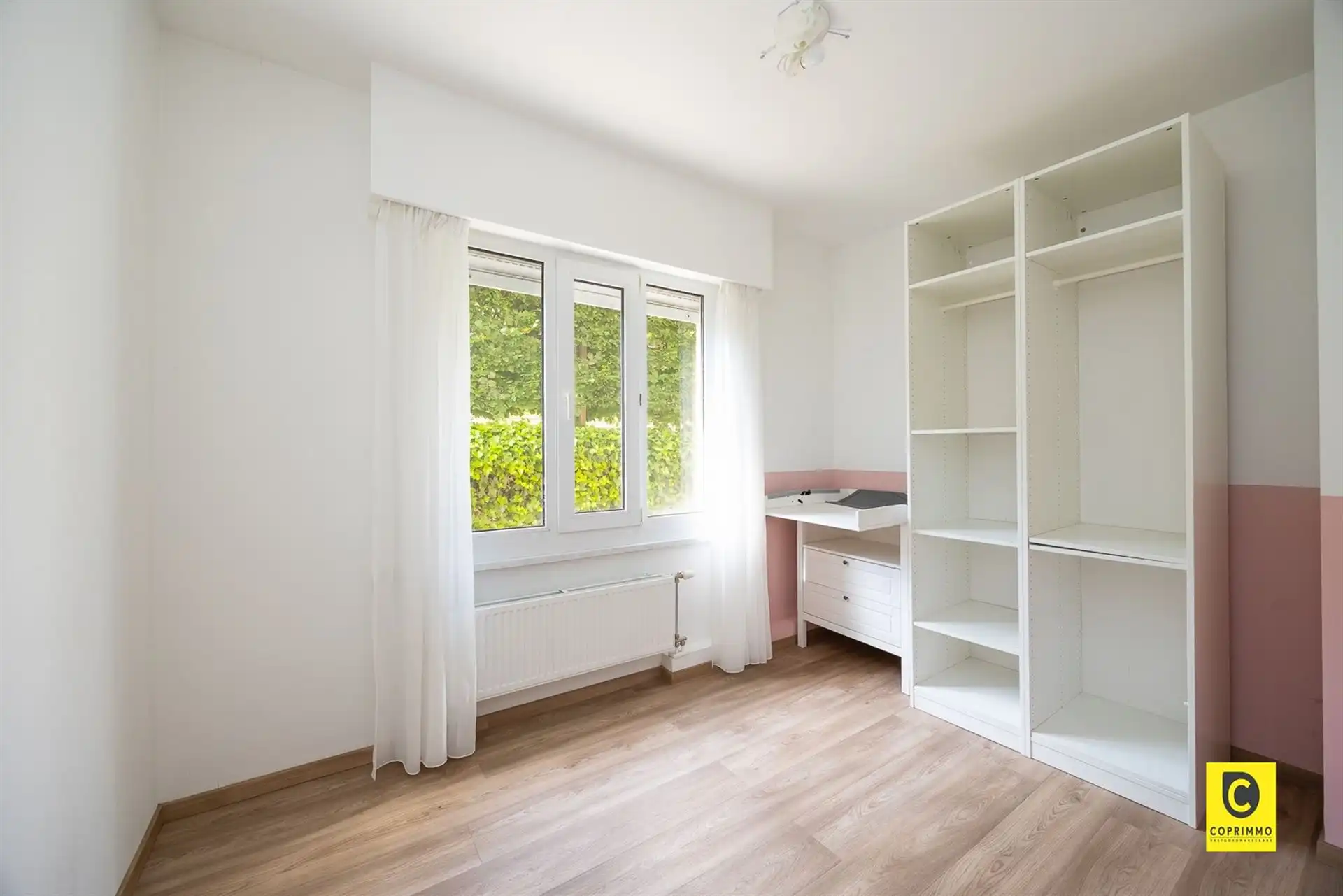 Ruim 3 slaapkamer appartement! foto 6