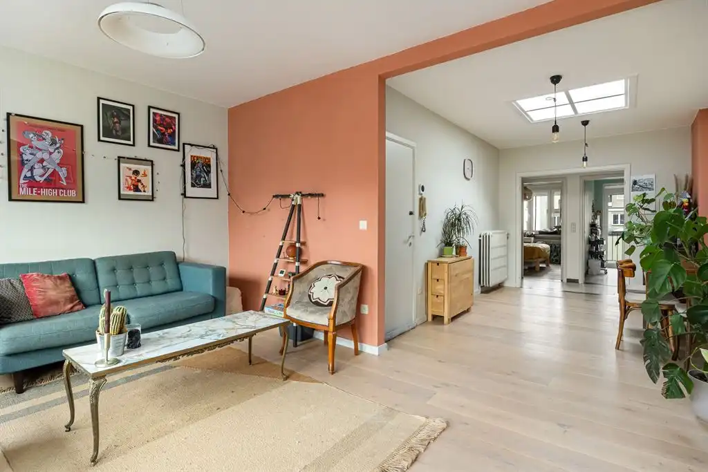 Instapklaar en lichtrijk 1-slaapkamerappartement in kleinschalig gebouw foto 3