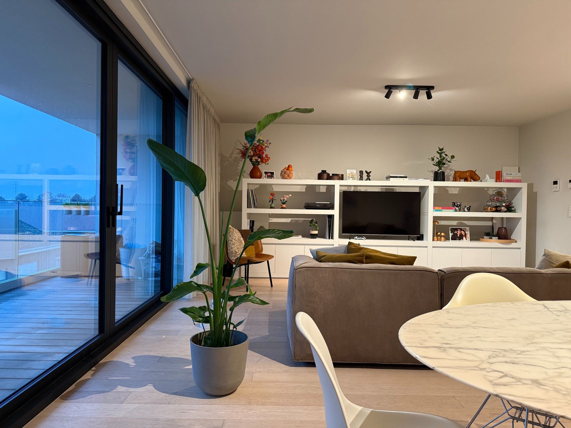 Recent GESCHILDERD  appartement in centrum Deerlijk | St Amandusstraat foto 2