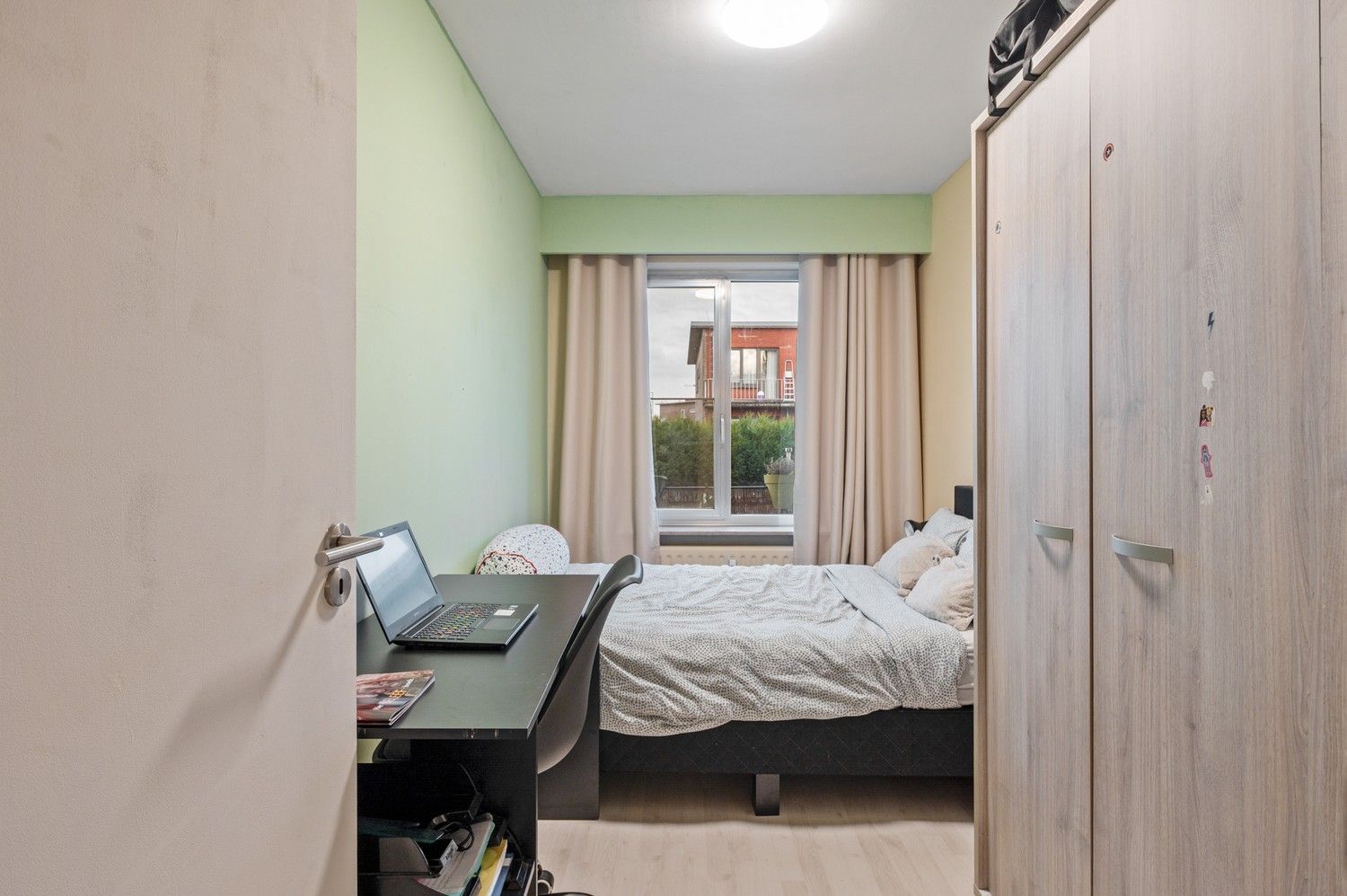 Ruim appartement met 3 slaapkamers en terras in Deurne! foto 15