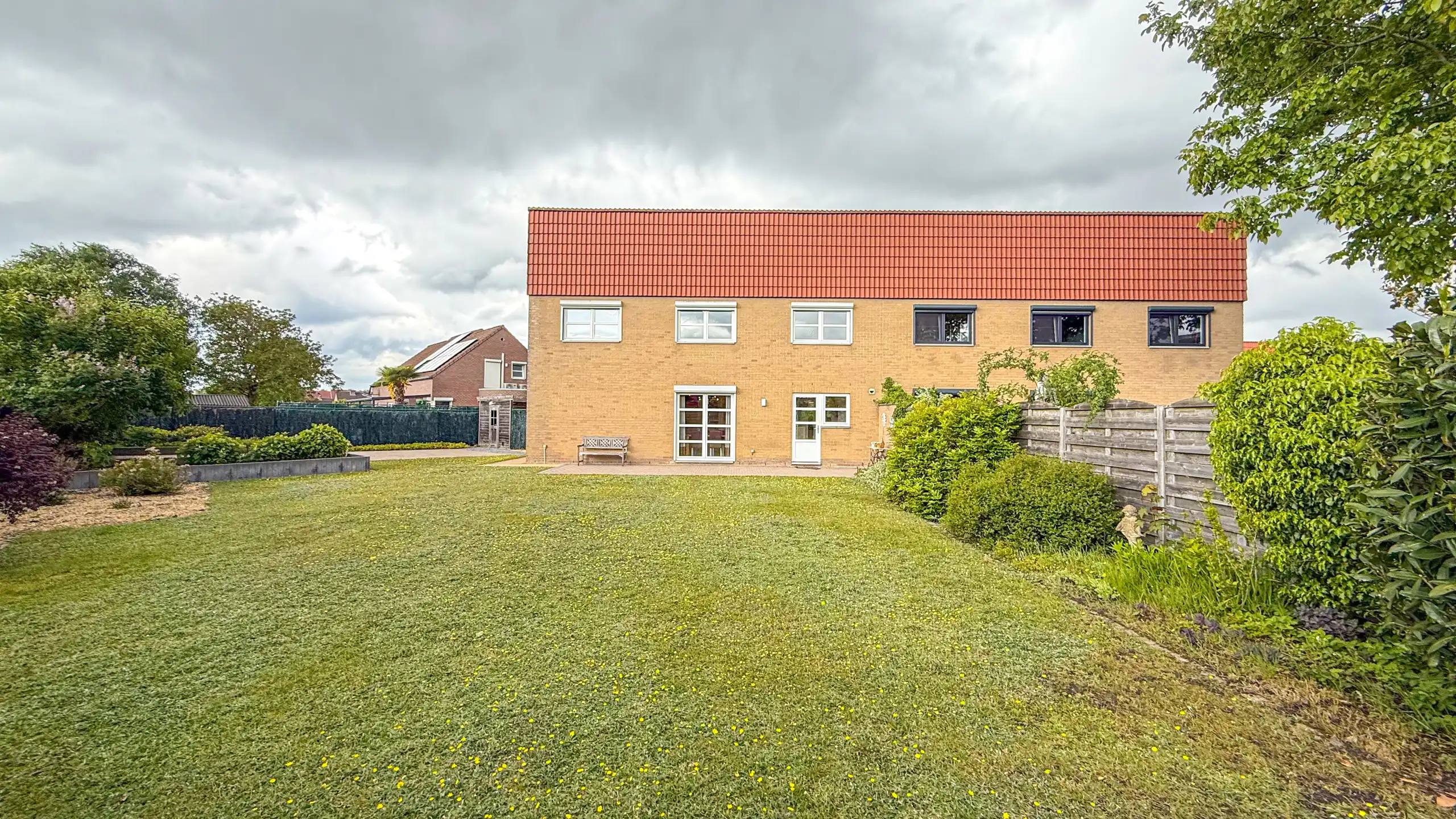 Ruime gezinswoning met 3slpks op toplocatie en EPC B! foto 41
