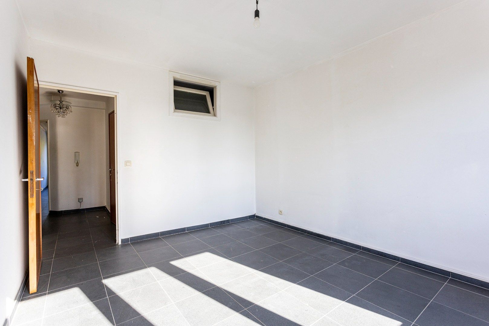Appartement met 2 slaapkamers recht tegenover Bremweide! foto 9