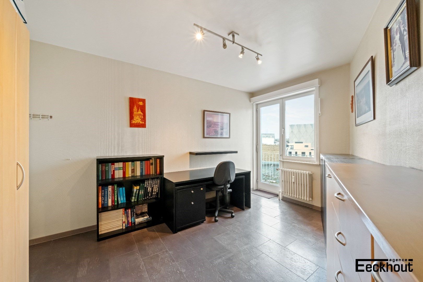 Ruim appartement met zijdelings parkzicht foto 8
