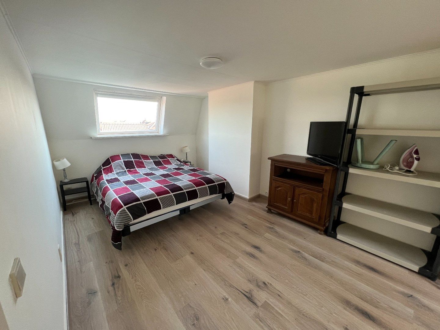 WONING MET 3 SLAAPKAMERS EN TUIN IN DIKKEBUS foto 13