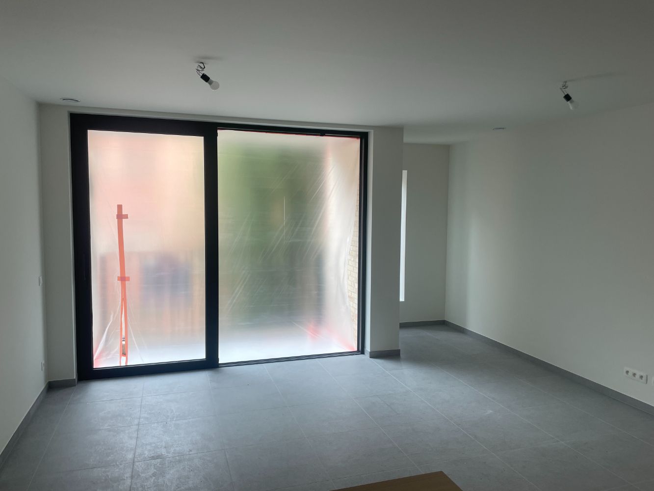2-slaapkamer appartement TE HUUR in nieuwbouw residentie Evelyne te Oostende foto 3