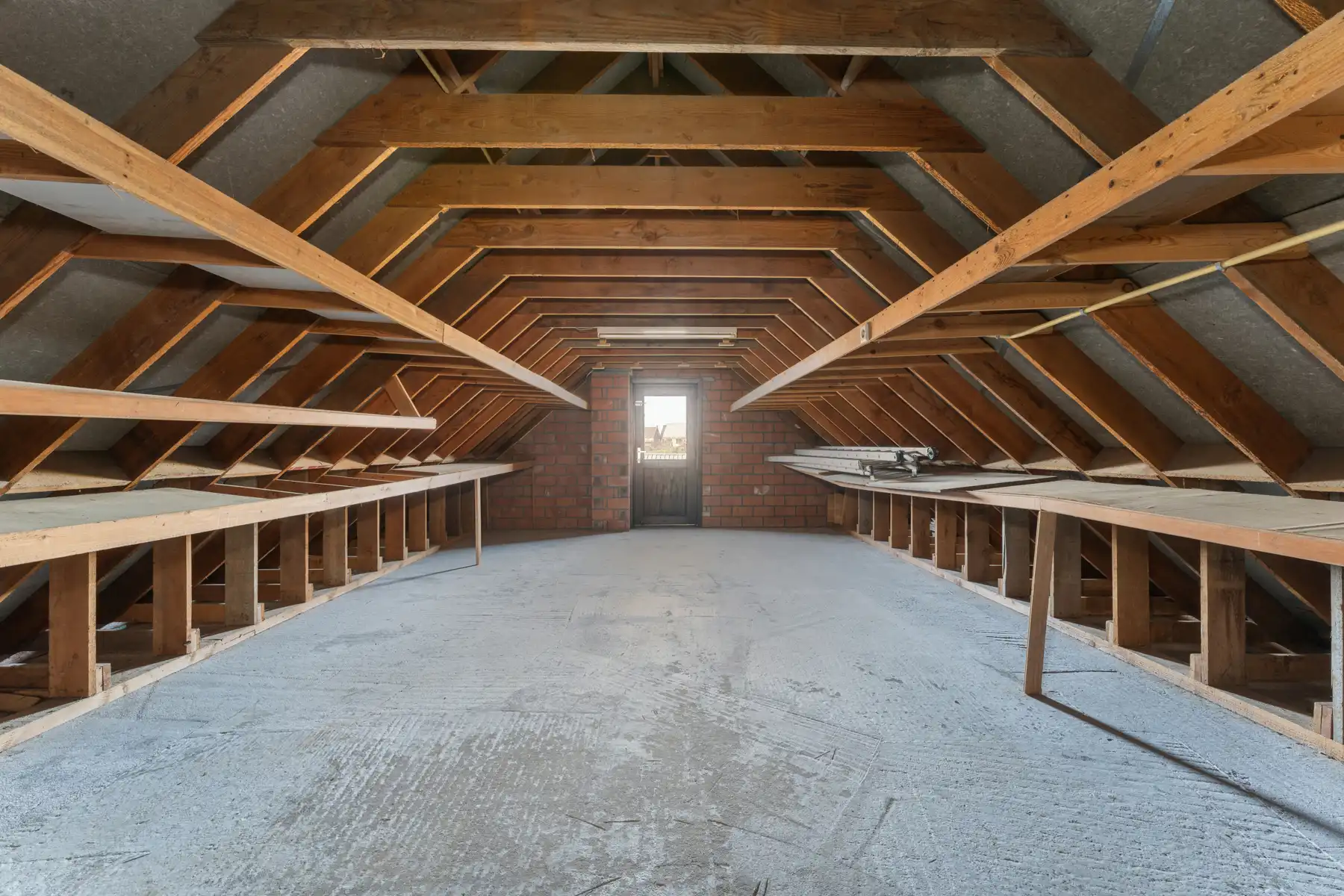 Verzorgde woning met ruim bijgebouw op perceel van 1.369 m² foto 23