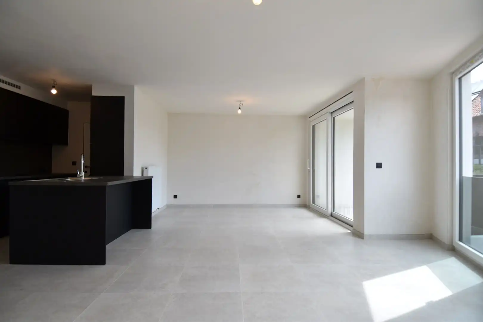 Appartement te koop met 2 slaapkamers en zonnig terras in Helkijn foto 8