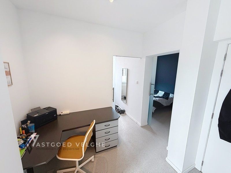 Gerenoveerd appartement met 2 slaapkamers in winterslag Cité foto 18