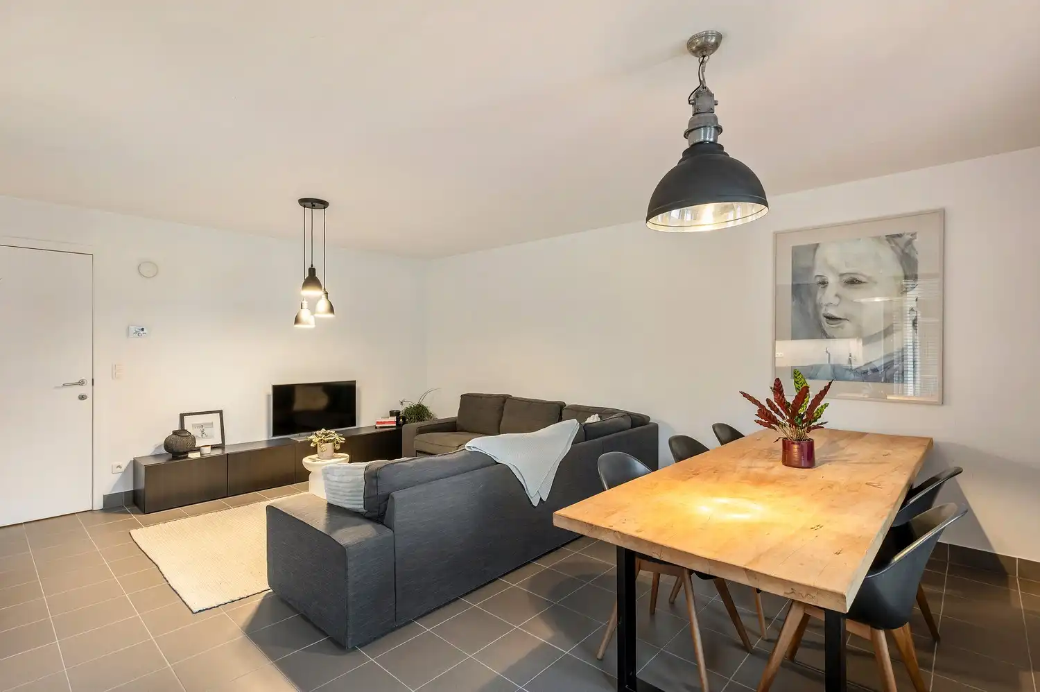 Instapklaar gelijkvloers appartement in het centrum van Beerzel. foto 9