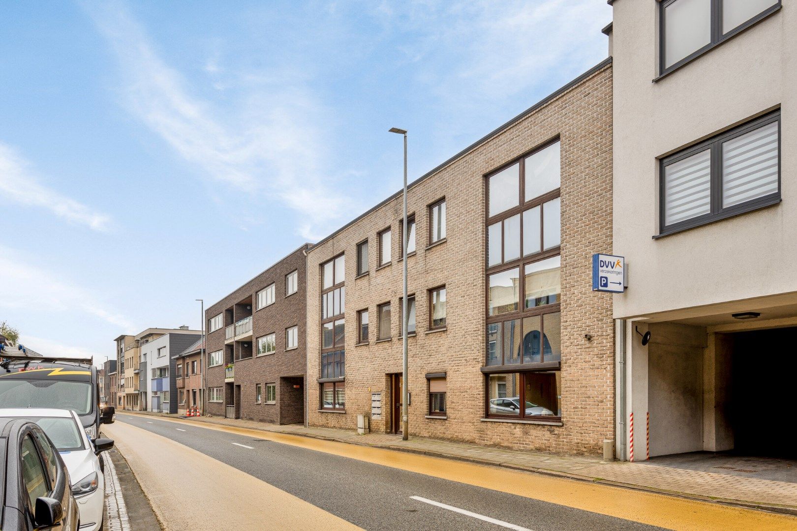 Instapklaar appartement met 2 slpks en garage op wandelafstand van het centrum !  foto 18