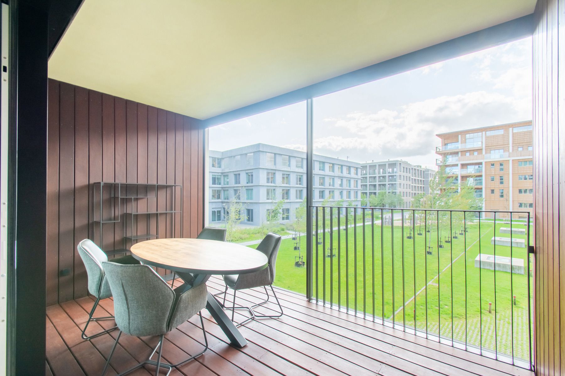 Gezelig lichtrijk gemeubeld 1 kamer appartement foto 4