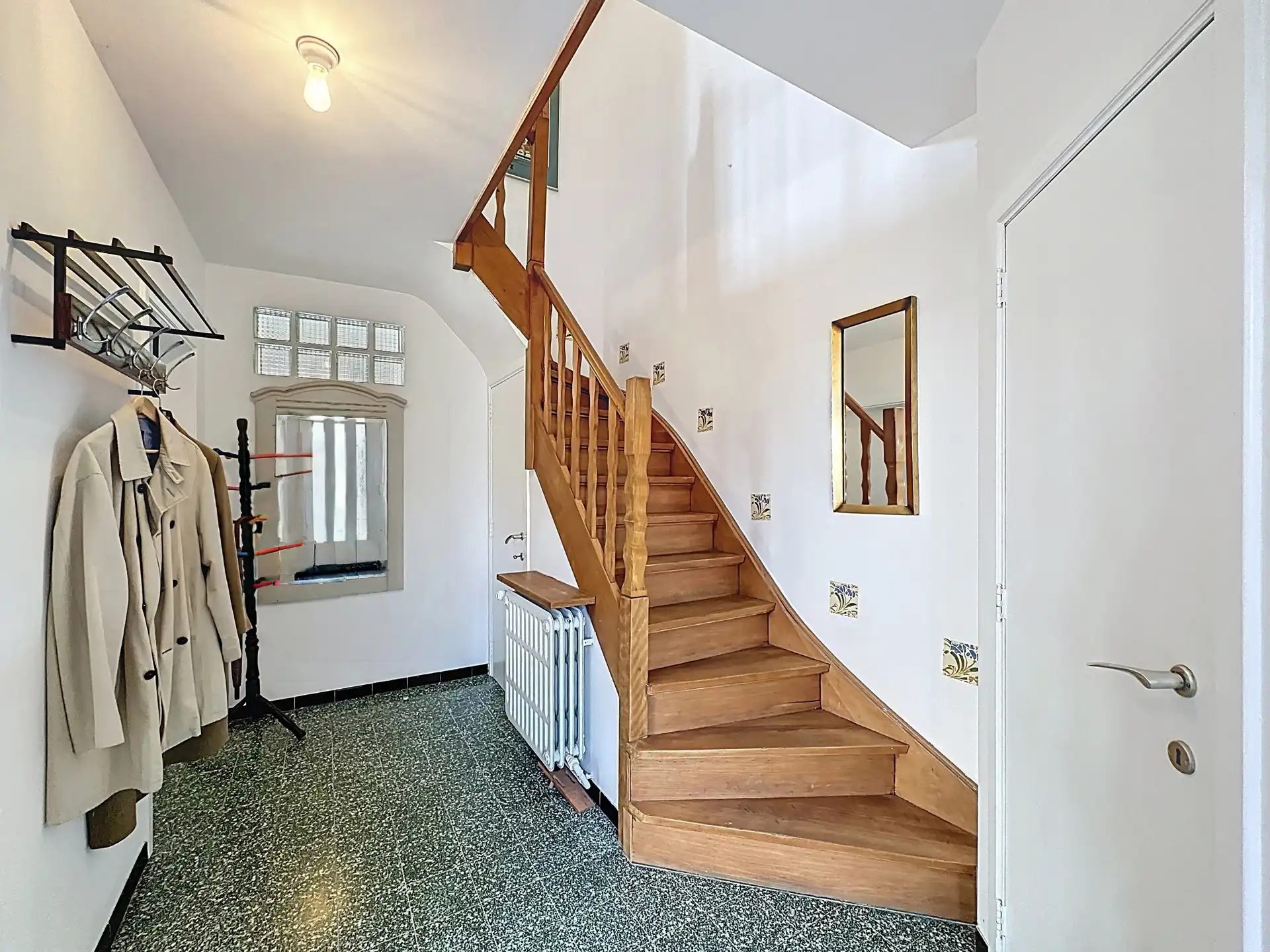 Aangename gezinswoning in rustige omgeving, nabij Tram 39 foto 7