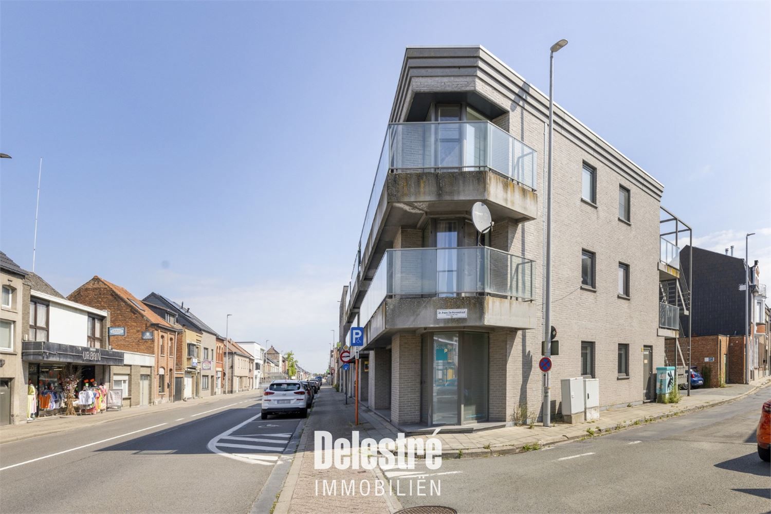 INSTAPKLAAR COMMERCIEEL GELIJKVLOERS OF KANTOOR foto 15