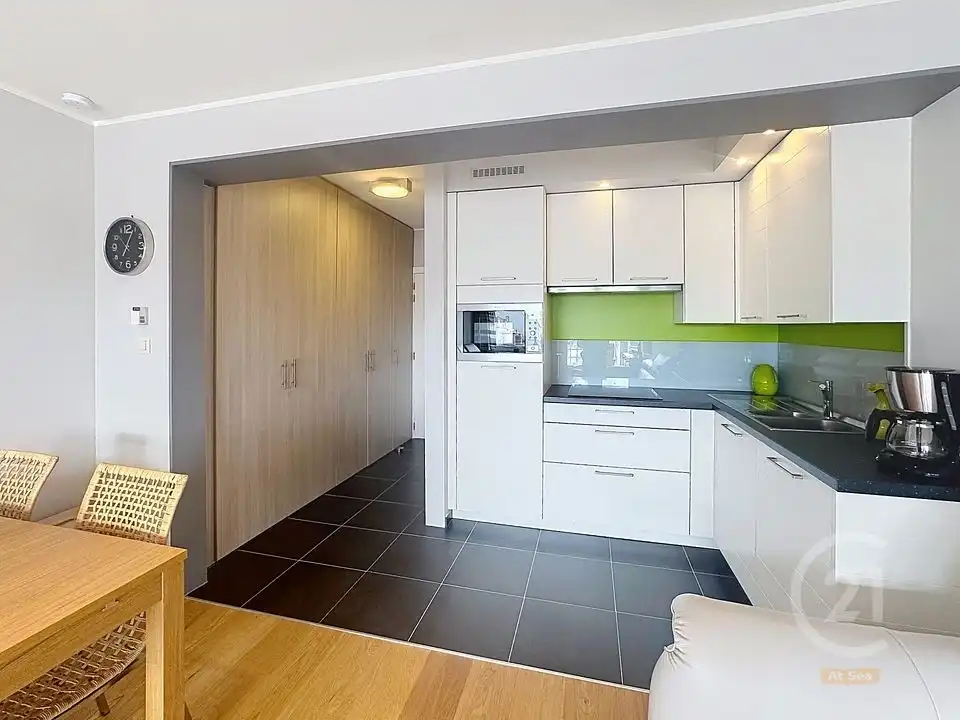 Instapklare studio in het centrum van Westende-Bad foto 7