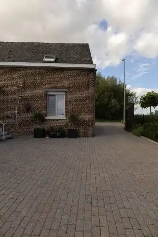Instapklare woning met tuin in landelijk kader foto 56