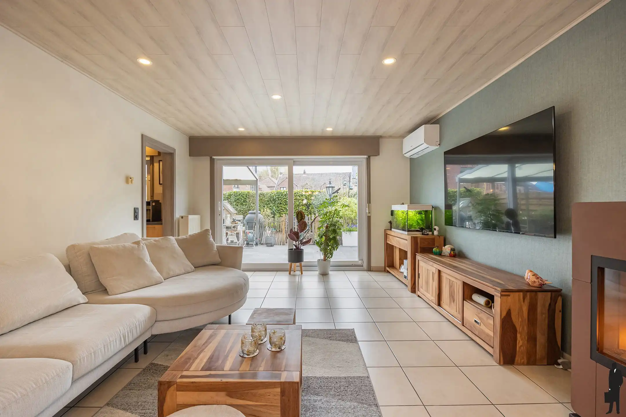 Instapklare gezinswoning met 3 slpk, tuin, garage & carport  foto 4