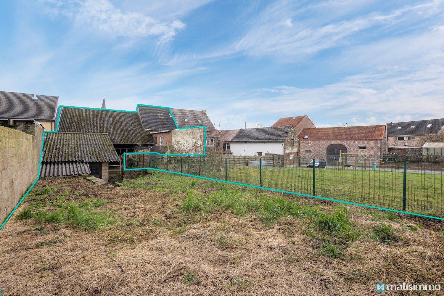 CHARMANTE EENGEZINSWONING MET POORTGEBOUW EN VEEL OPSLAGRUIMTE IN LANDELIJKE OMGEVING VAN HEES (BILZEN) foto 35