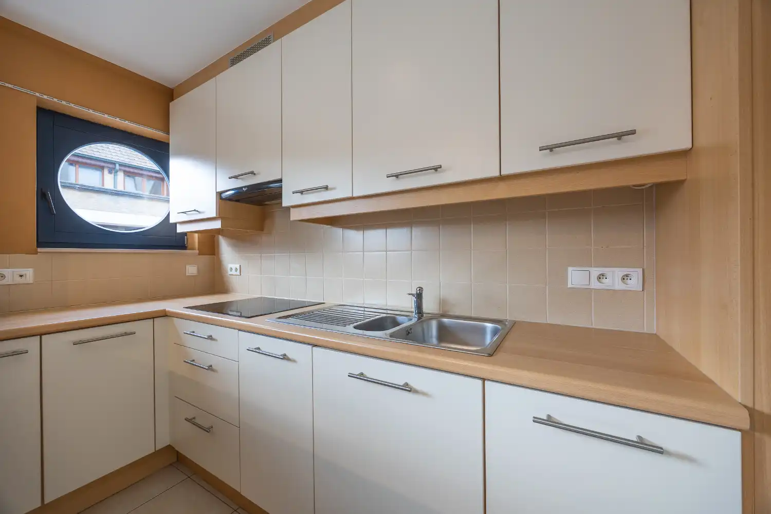 Twee slaapkamer appartement met lateraal zeezicht foto 7