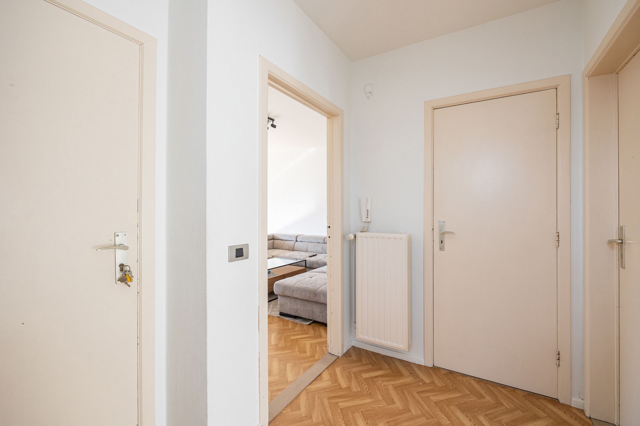 Instapklaar appartement met 2 slaapkamers op toplocatie!  foto 6