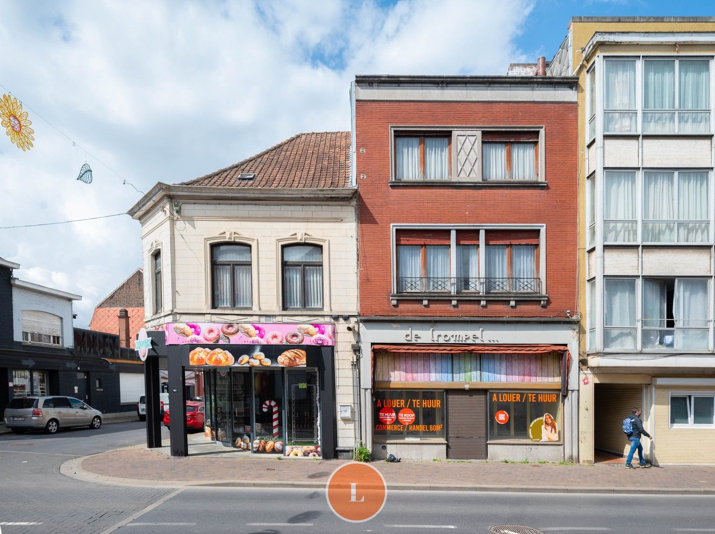 twee handelspand met woonst én garage foto {{pictureIndex}}