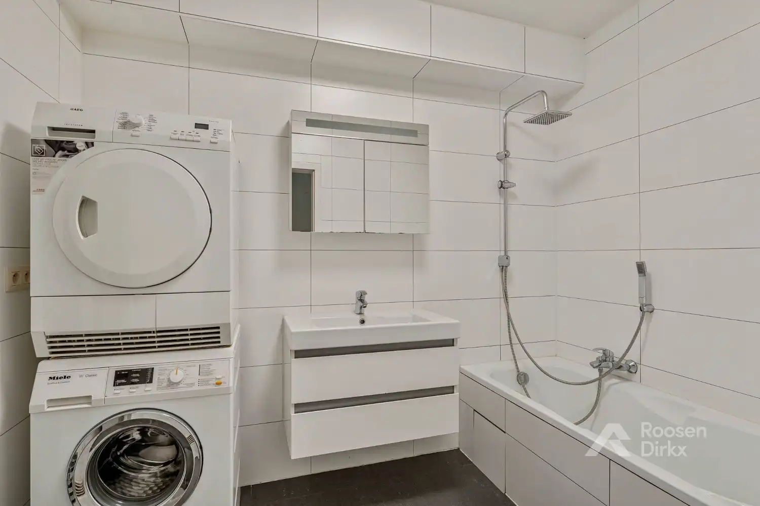 Verzorgd en comfortabel gelijkvloers appartement met 85m² bewoonbare oppervlakte en kelderberging en kelderstaanplaats foto 15