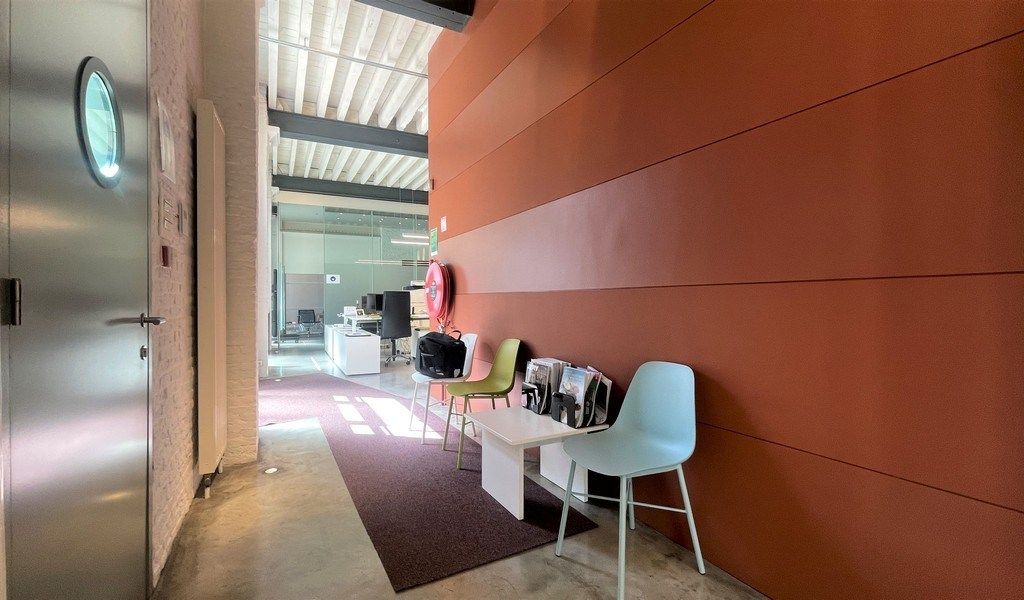 Trendy kantoor in gerenoveerd pakhuis nabij het Eilandje foto 11