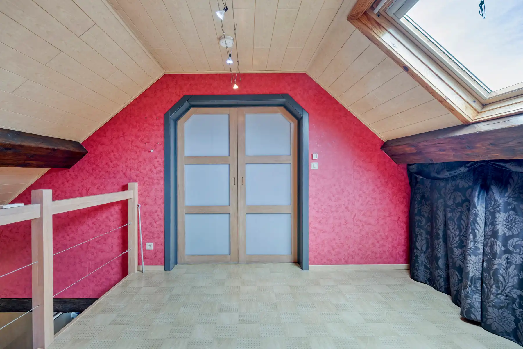 Zeer goed gelegen handelshuis + bovengelegen woonst foto 17